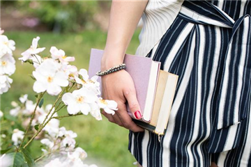 Büchermarkt im Florapark  Büchermarkt im Florapark